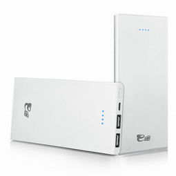e途f100移動電源評測 大容量聚合物電芯，雙USB接口滿足車載與日常充電需求